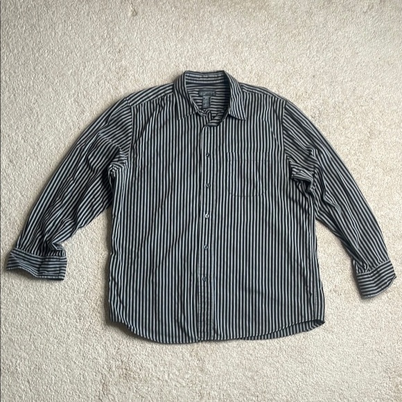 Covington Black and White Casual Button Down Shirt - Picture 1 of 6